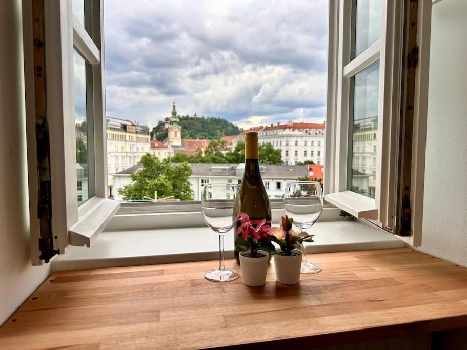 Panorama Schlossberg & Jacuzzi Грац Екстериор снимка